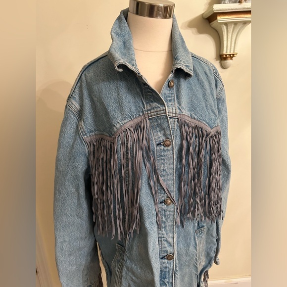 Free People Rodeo Western Fringe Out Denim Jeans Blue Jacket size L - Picture 3 of 9
